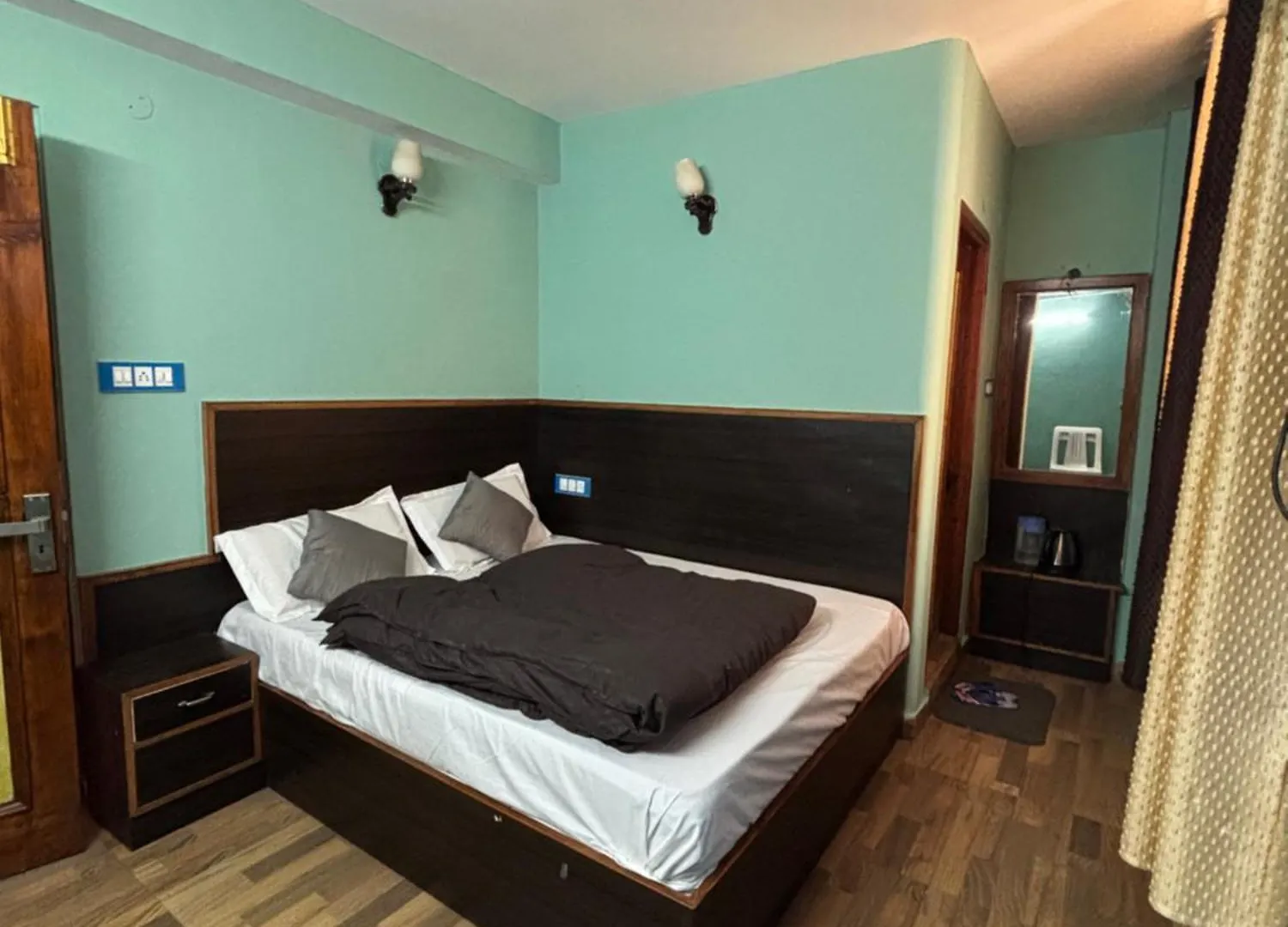 Sky Hills Hotel Near Mall Road شيملا 0*,